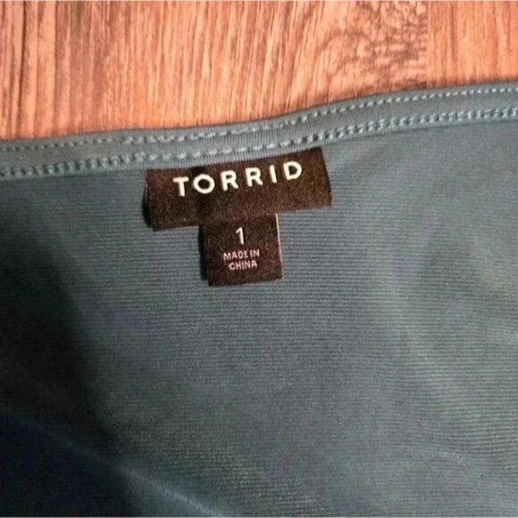 Torrid Turquoise Bodysuit Size Large - Picture 3 of 3